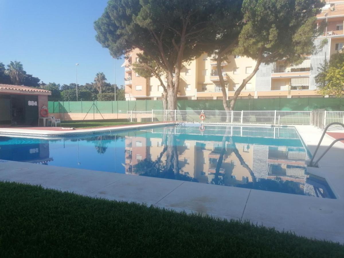 شقة Piso Familiar Con Piscina Y Aparcamiento En Torre Del Mar - Edificio Ronda I المظهر الخارجي الصورة